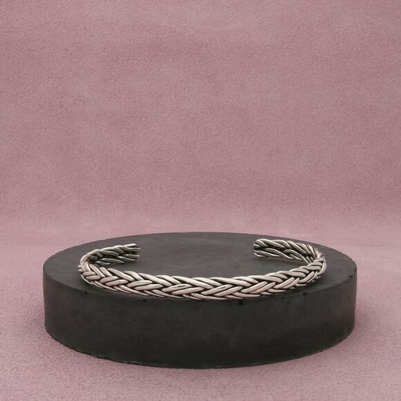 sterling silver vintage braided cuff bracelet size 7in - Picture 1 of 3